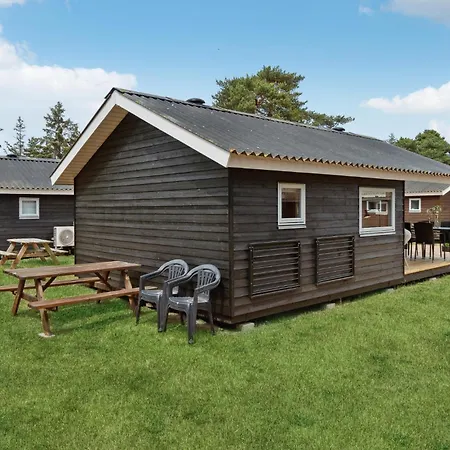 Beautiful In With Kitchen Holiday home *